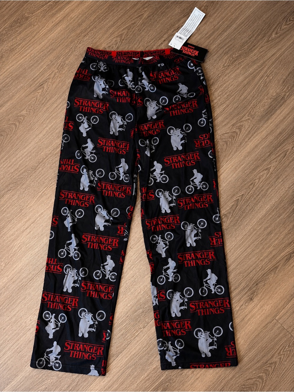 NWT Netflix Stranger Things Pajama Pants Youth Large 12/14 Black Red Fleece